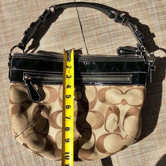 COACH Laura Hobo Bag - Picture 9 of 12